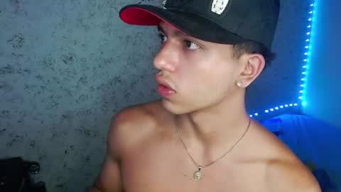 tonydesire_ online show from July 16, 11:04 pm