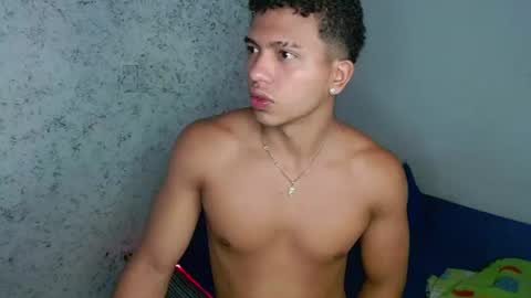 tonydesire_ online show from August 16, 1:09 am