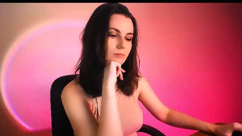 too_beautiful online show from July 24, 6:11 pm