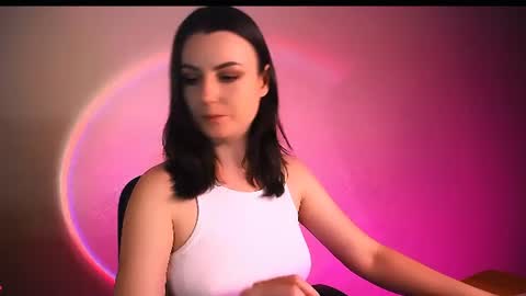 too_beautiful online show from August 3, 6:37 pm
