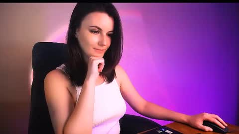 too_beautiful online show from August 8, 7:36 pm