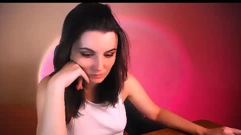 too_beautiful online show from August 15, 6:12 pm