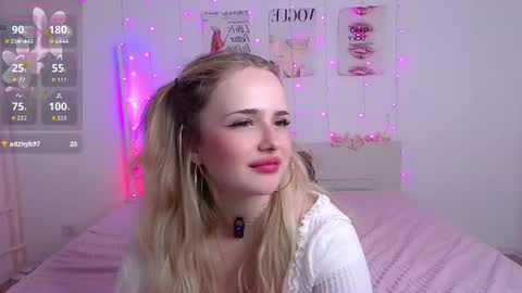 Sasha online show from August 12, 10:45 pm