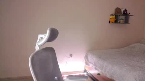 toohornyserj online show from April 25, 12:38 am