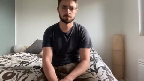 Tom online show from April 5, 3:53 pm