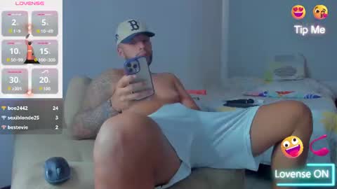 Tony Dee online show from August 3, 9:00 pm