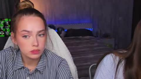 top_twins online show from July 16, 4:52 pm