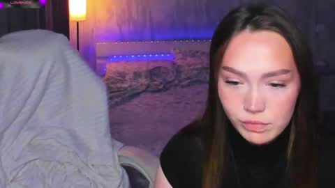 top_twins online show from August 20, 1:39 pm