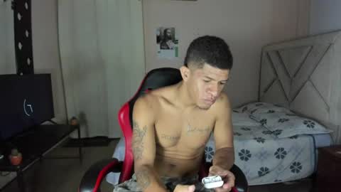 TopTony22 online show from August 12, 2:25 am