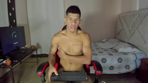 TopTony22 online show from August 15, 9:08 pm