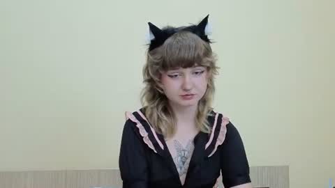 Tori online show from July 28, 11:00 pm