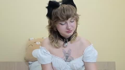 Tori online show from August 14, 8:01 pm