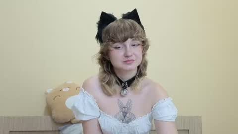 Tori online show from August 14, 9:07 pm