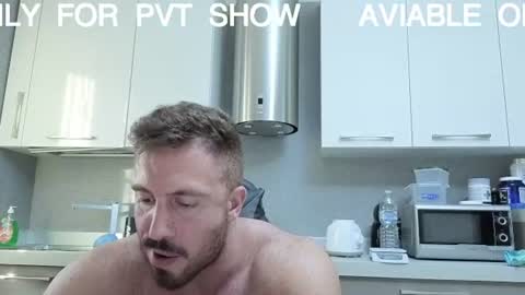 toro_arrapato online show from August 4, 5:43 pm