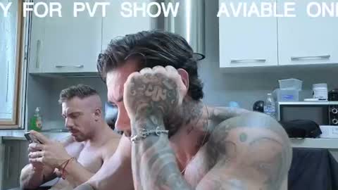 toro_arrapato online show from August 6, 1:54 pm