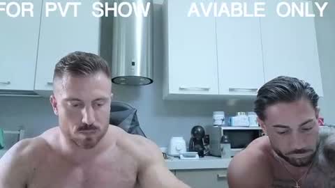 toro_arrapato online show from August 10, 1:56 pm