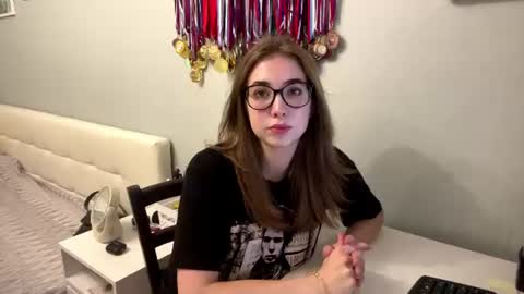 hey im Sarah online show from July 27, 1:05 pm