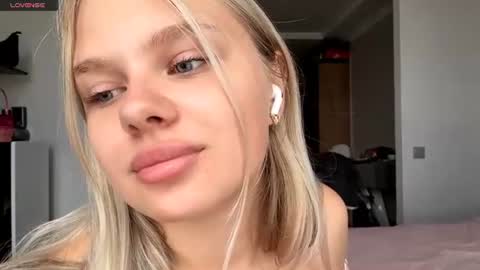 Linda online show from July 29, 10:33 am