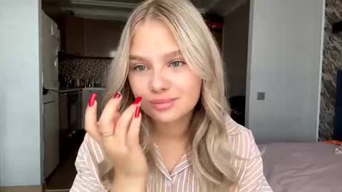 Linda online show from July 30, 8:21 am