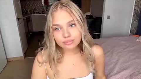 Linda online show from July 30, 9:27 am