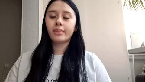 Linda online show from August 4, 6:21 am