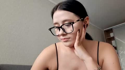 Linda online show from August 13, 9:34 am