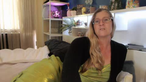 Milly online show from August 10, 3:52 am