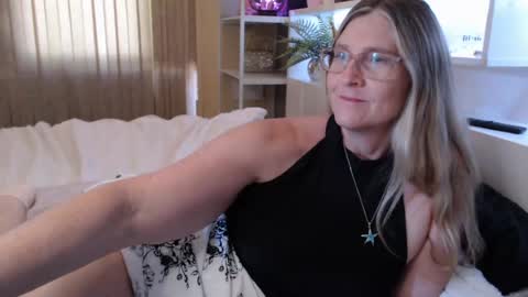 Milly online show from August 13, 1:52 am