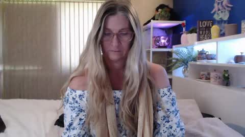 Milly online show from August 14, 2:59 am