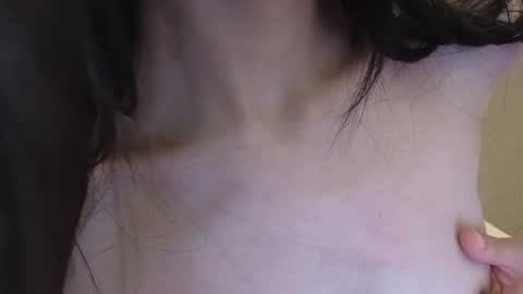 totallytiny_ online show from July 27, 8:14 pm