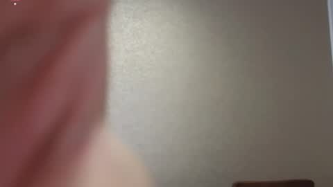 totallytiny_ online show from August 3, 9:22 pm