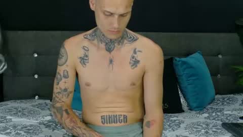 Stiven online show from August 9, 2:12 am