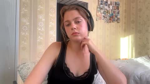 Liv 1st day online show from August 11, 3:36 pm