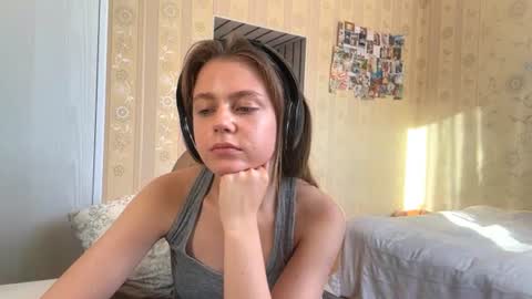 Liv 1st day online show from August 14, 3:48 pm