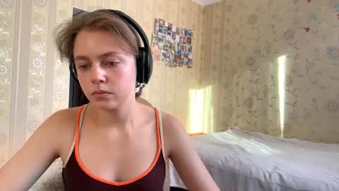 Liv 1st day online show from August 15, 3:38 pm