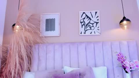 Tracy  online show from August 10, 9:05 pm
