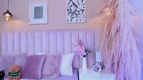 Tracy  online show from August 11, 9:50 pm