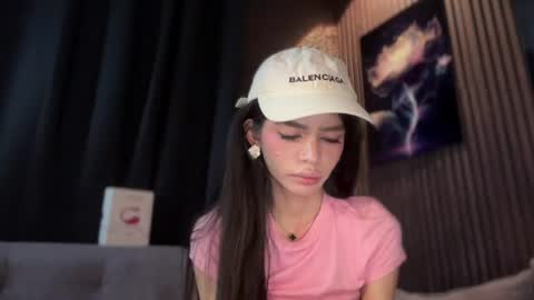 JIAN online show from August 3, 5:31 pm
