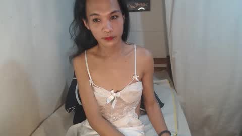 Amor  THUMBS-UP ME online show from March 21, 8:06 am