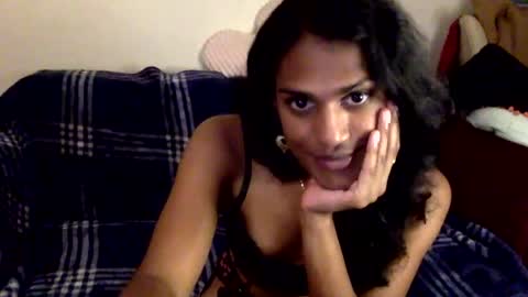 transamoure online show from August 8, 2:33 am