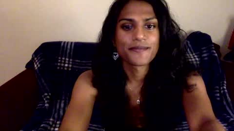 transamoure online show from August 8, 6:57 am