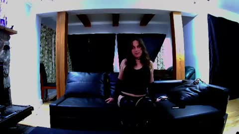 transdomsadie online show from August 9, 2:34 am