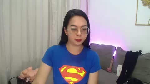 Sue online show from June 30, 1:39 am