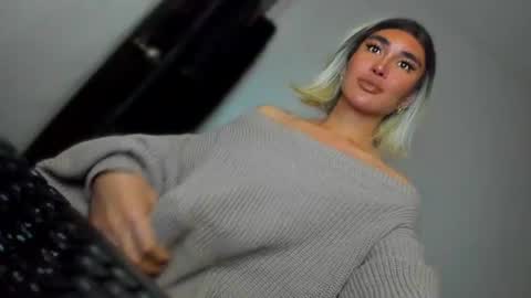 ALMIGHTY GODDESS VALENTINA online show from August 10, 8:10 pm