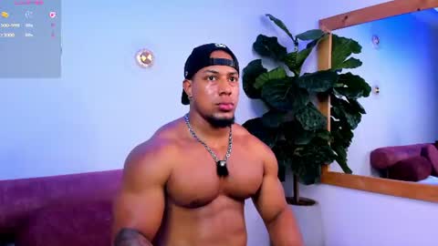 travis_lenox_ online show from August 13, 1:30 am