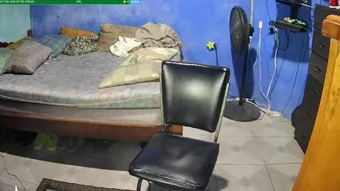 travisx_ online show from May 24, 8:06 am