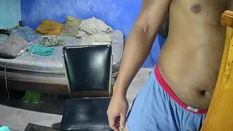 travisx_ online show from May 26, 7:53 am