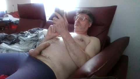 trebgeis1 online show from April 28, 4:32 pm