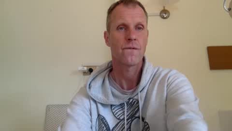 trebo00788 online show from April 19, 7:07 am