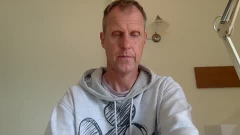trebo00788 online show from April 19, 8:46 am